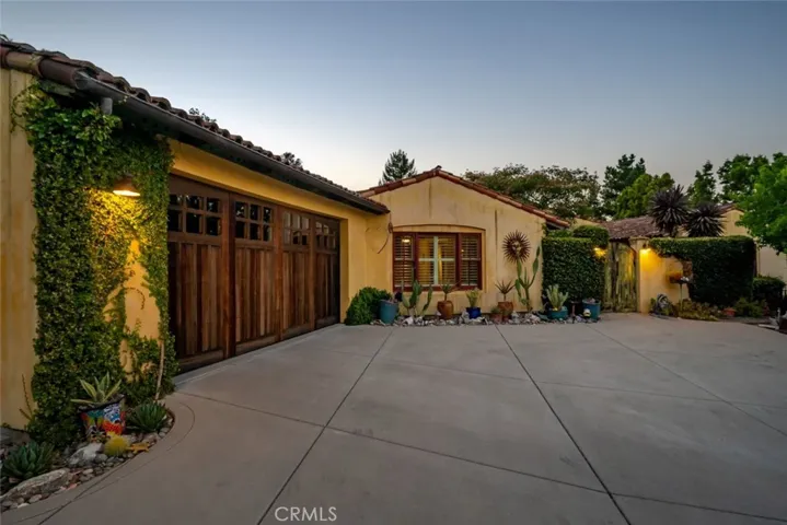 2072 Royal Way, San Luis Obispo, California 93405