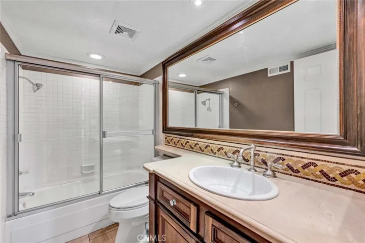 1825 Orange Park, Orange, California 92867