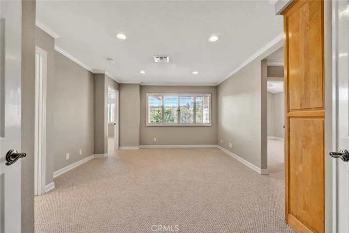 Upstairs Bonus room with 3 adjacent bedrooms and 2 bathrooms