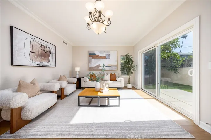 134 S Greenwood, Pasadena, California 91107