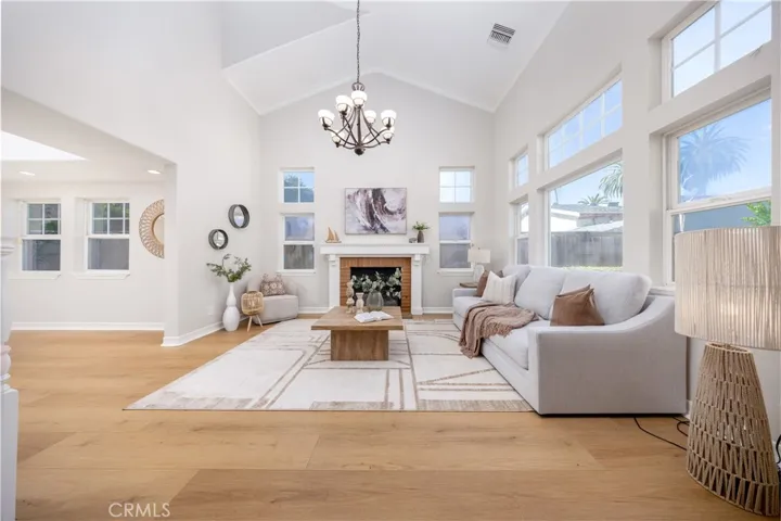 134 S Greenwood, Pasadena, California 91107
