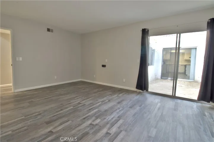 16465 Green Tree, Victorville, California 92395