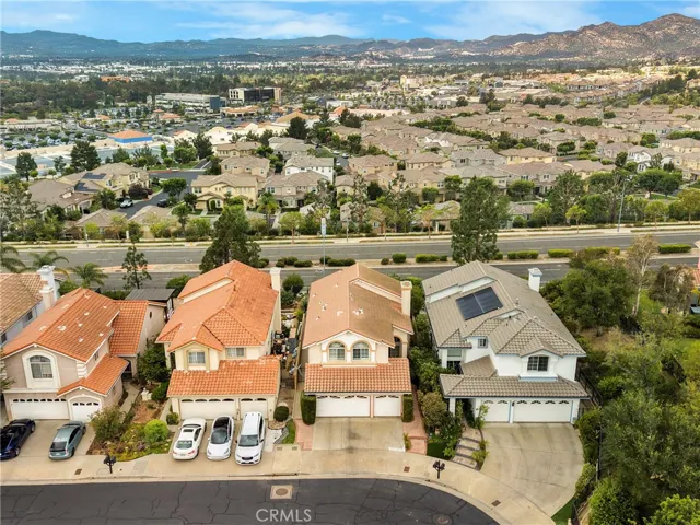 19784 Yosemite Circle, Porter Ranch, California 91326