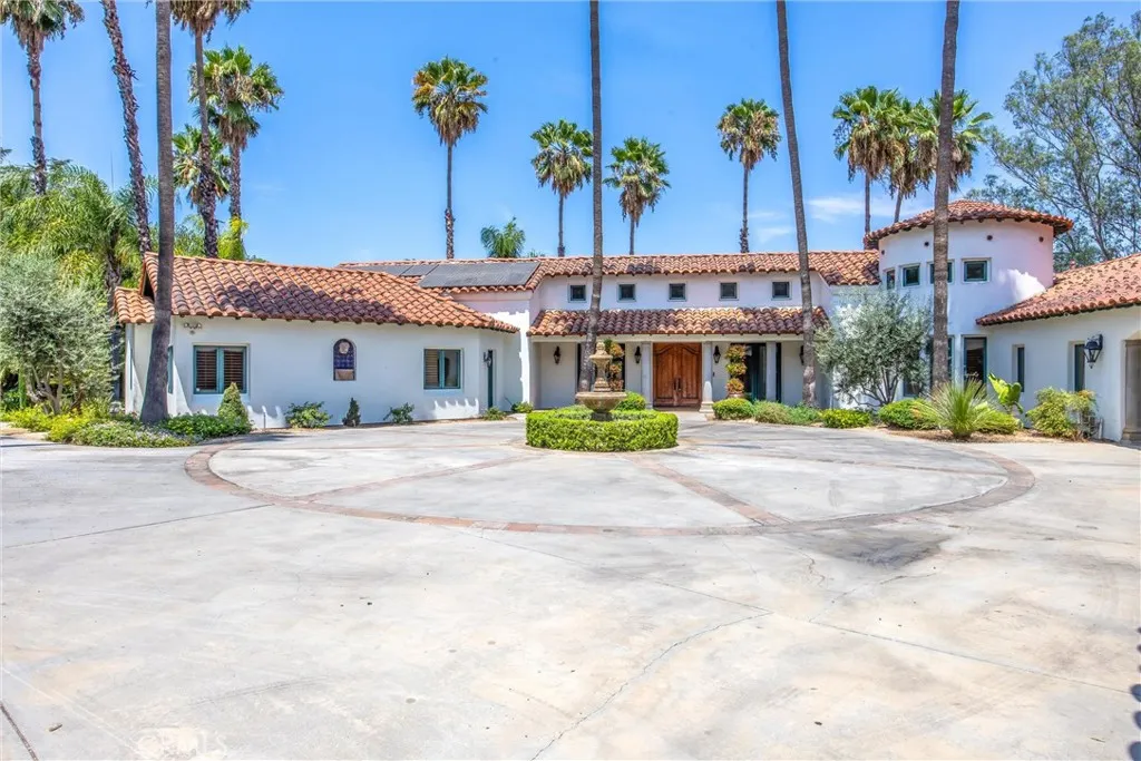530 W Sunset, Redlands, California 92373 — photo 4