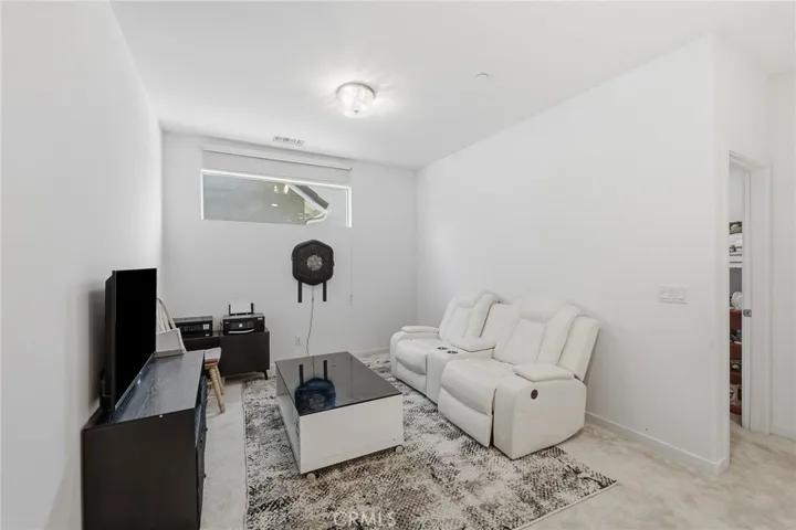 7022 Calla Lily 3, Fontana, California 92336