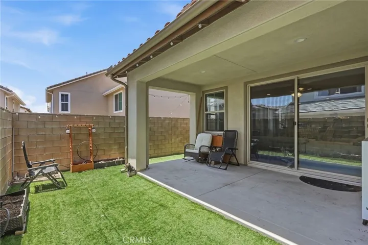 7022 Calla Lily 3, Fontana, California 92336