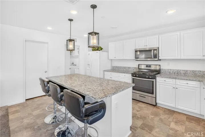 14482 Sweetgrass Place, Victorville, California 92394