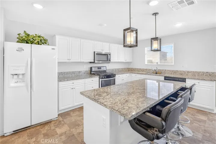 14482 Sweetgrass Place, Victorville, California 92394