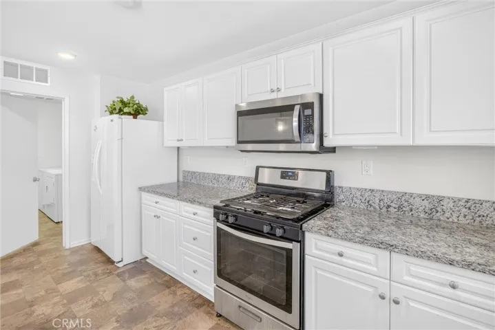 14482 Sweetgrass Place, Victorville, California 92394
