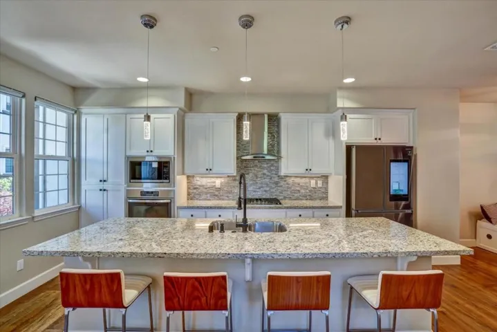 1991 Barcenilla Lane, Pleasanton, California 94588