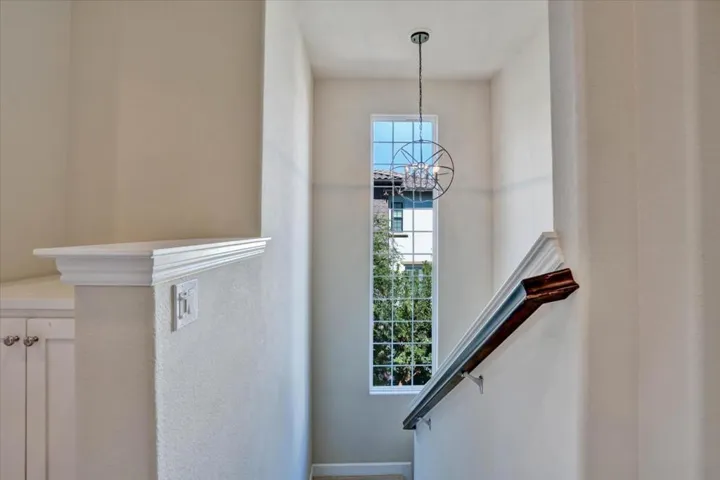 1991 Barcenilla Lane, Pleasanton, California 94588