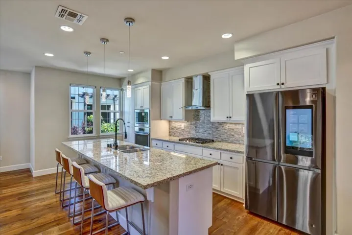 1991 Barcenilla Lane, Pleasanton, California 94588