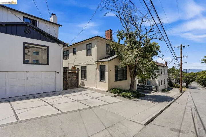 2522 Hilgard Ave, Berkeley, California 94709