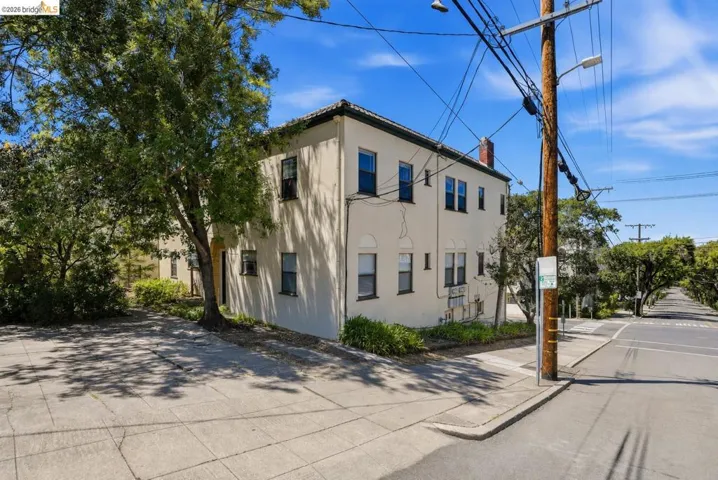 2522 Hilgard Ave, Berkeley, California 94709