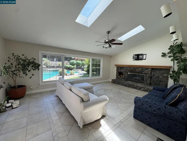 1105 Fair Weather Cir, Concord, California 94518