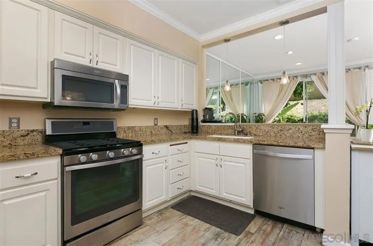 1334 Kibbings, San Diego, California 92130