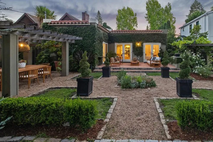 414 Laurel Avenue, Menlo Park, California 94025