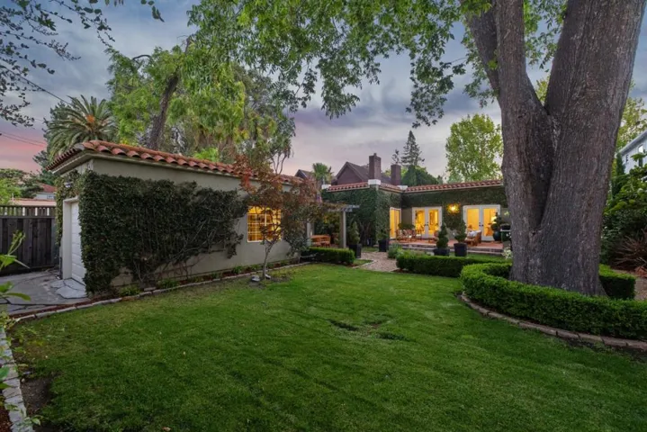 414 Laurel Avenue, Menlo Park, California 94025