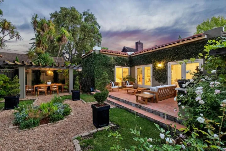 414 Laurel Avenue, Menlo Park, California 94025