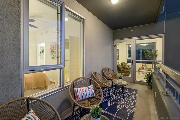 300 W Beech 608, San Diego, California 92101