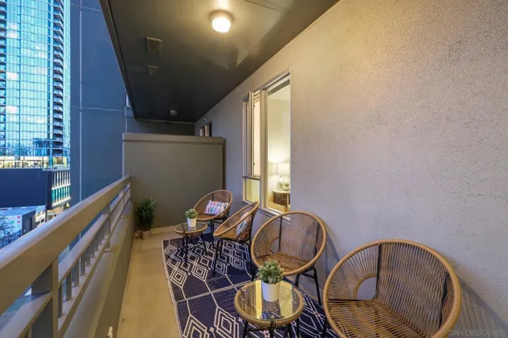 300 W Beech 608, San Diego, California 92101