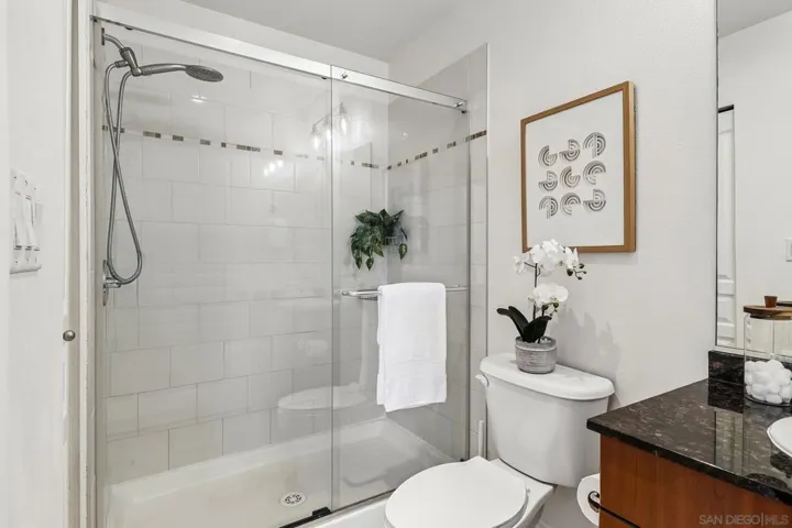 300 W Beech 608, San Diego, California 92101