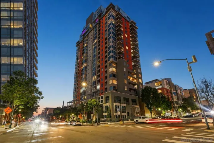 300 W Beech 608, San Diego, California 92101