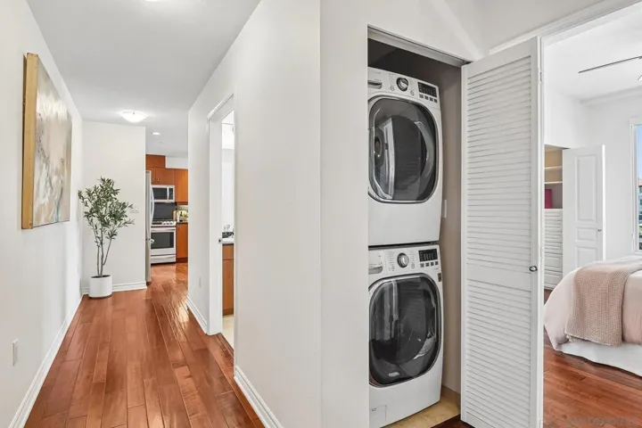 300 W Beech 608, San Diego, California 92101