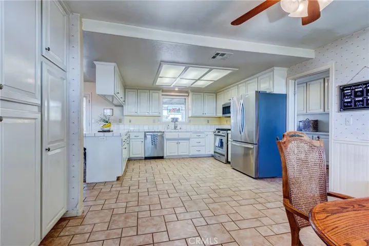 8650 Cowberry, Phelan, California 92371