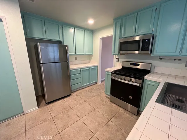 28098 Lemonwood Drive, Menifee, California 92584