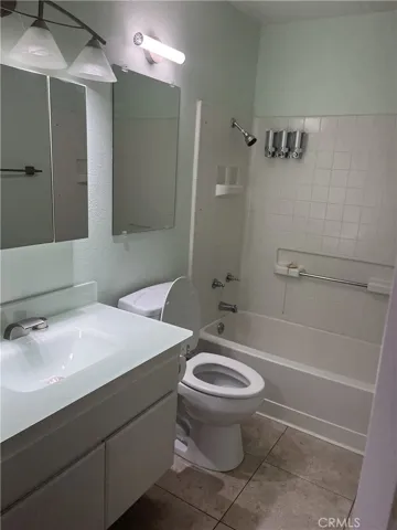 28098 Lemonwood Drive, Menifee, California 92584