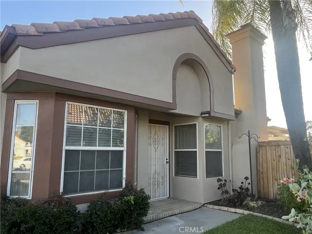 28098 Lemonwood Drive, Menifee, California 92584