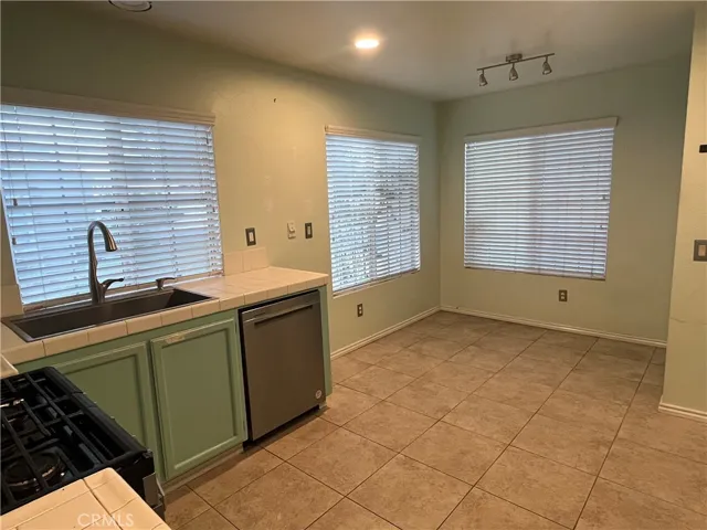 28098 Lemonwood Drive, Menifee, California 92584