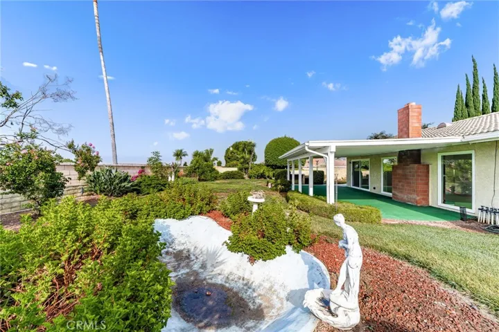 1348 Hickory, La Verne, California 91750