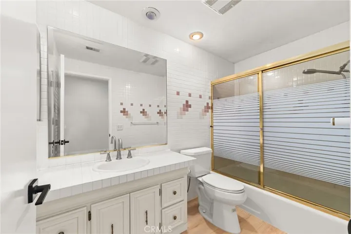1348 Hickory, La Verne, California 91750