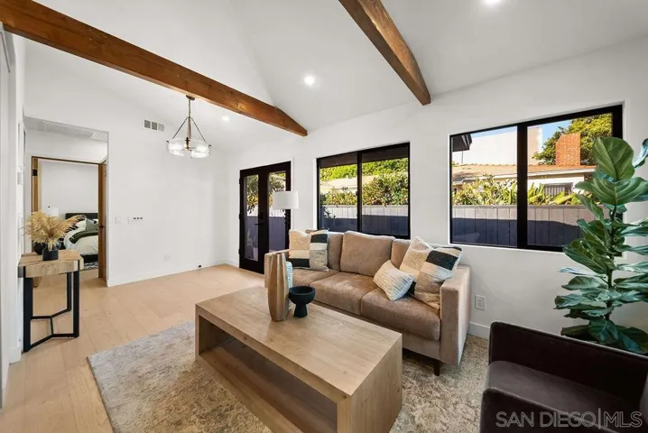 436 Bonair, La Jolla, California 92037