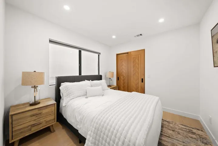 436 Bonair, La Jolla, California 92037