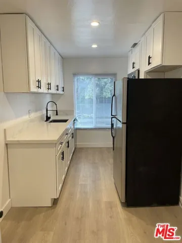 1254 N Orange Grove Avenue 4, Los Angeles, California 90046
