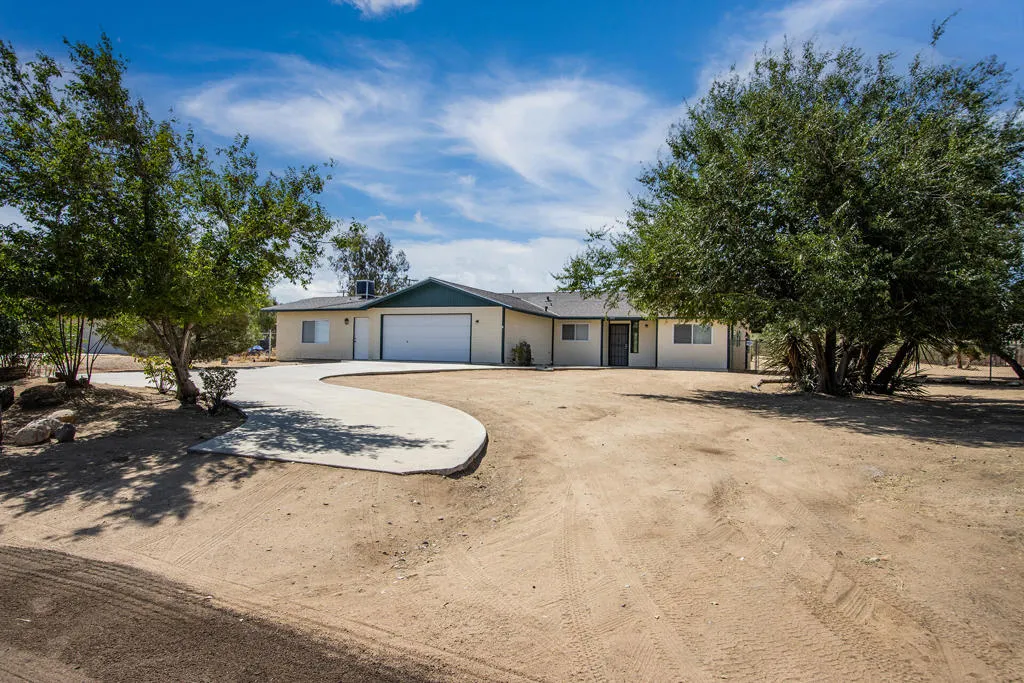 58391 Carlyle Dr