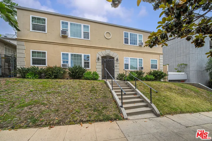 1238 S Beverly Glen Boulevard 1, Los Angeles, California 90024