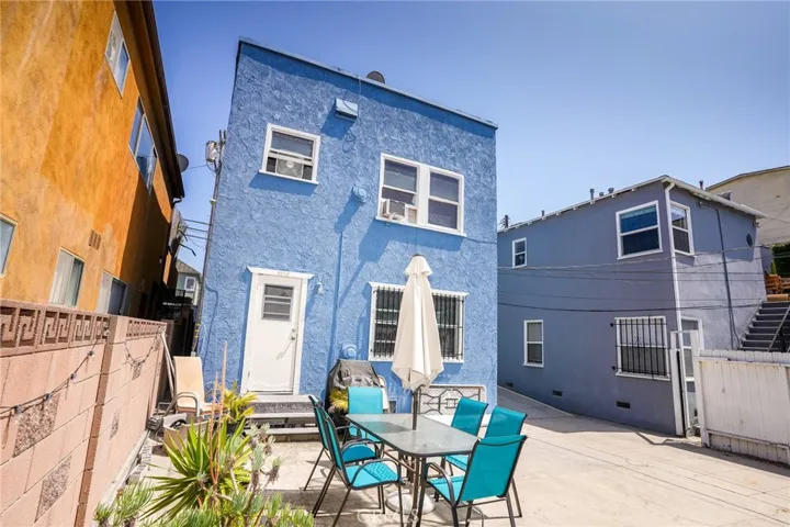 38 Dudley Avenue, Venice, California 90291