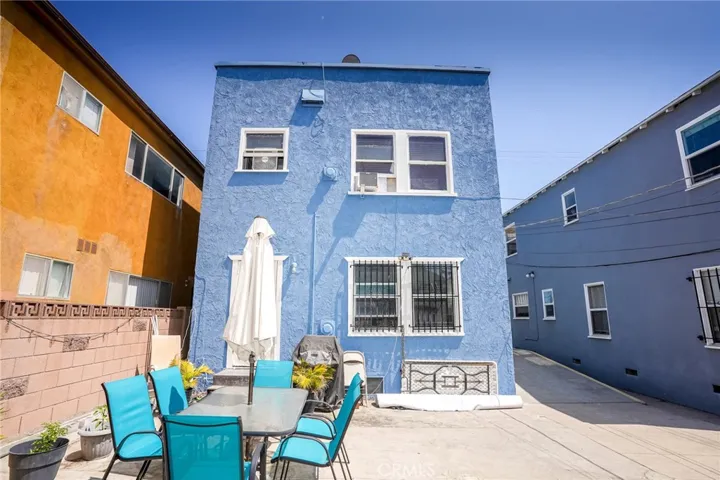 38 Dudley Avenue, Venice, California 90291