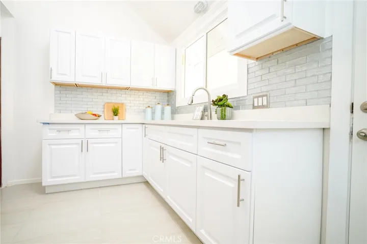 38 Dudley Avenue, Venice, California 90291