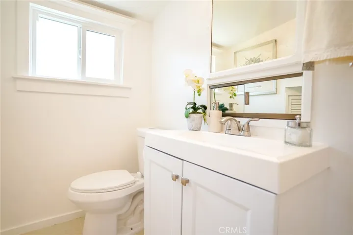 38 Dudley Avenue, Venice, California 90291