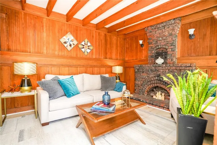 38 Dudley Avenue, Venice, California 90291