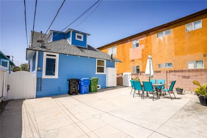 38 Dudley Avenue, Venice, California 90291