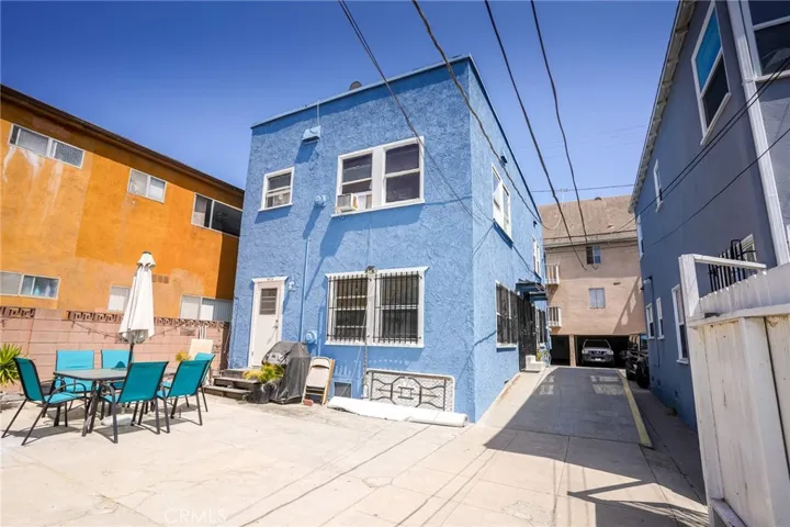 38 Dudley Avenue, Venice, California 90291