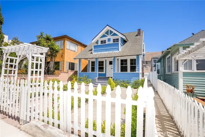 38 Dudley Avenue, Venice, California 90291