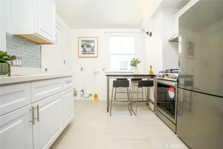 38 Dudley Avenue, Venice, California 90291