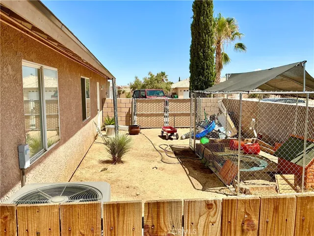 58319 Mountain View, Yucca Valley, California 92284